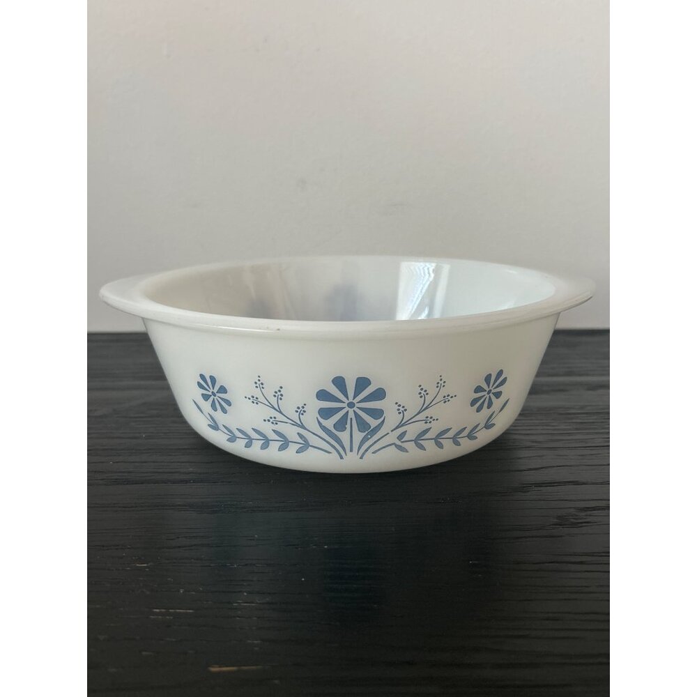VTG Ovenware Serving Dish Cornflower Blue Daisy Motif Retro Kitchen Decor 1.5 Qt